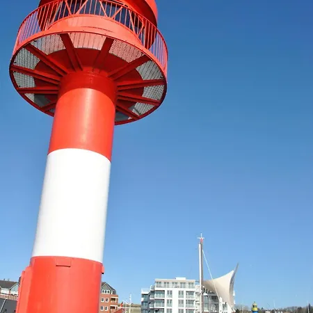 32, Apartmenthaus Hafenspitze, Blickrichtung Binnenhafen Nordoffenes